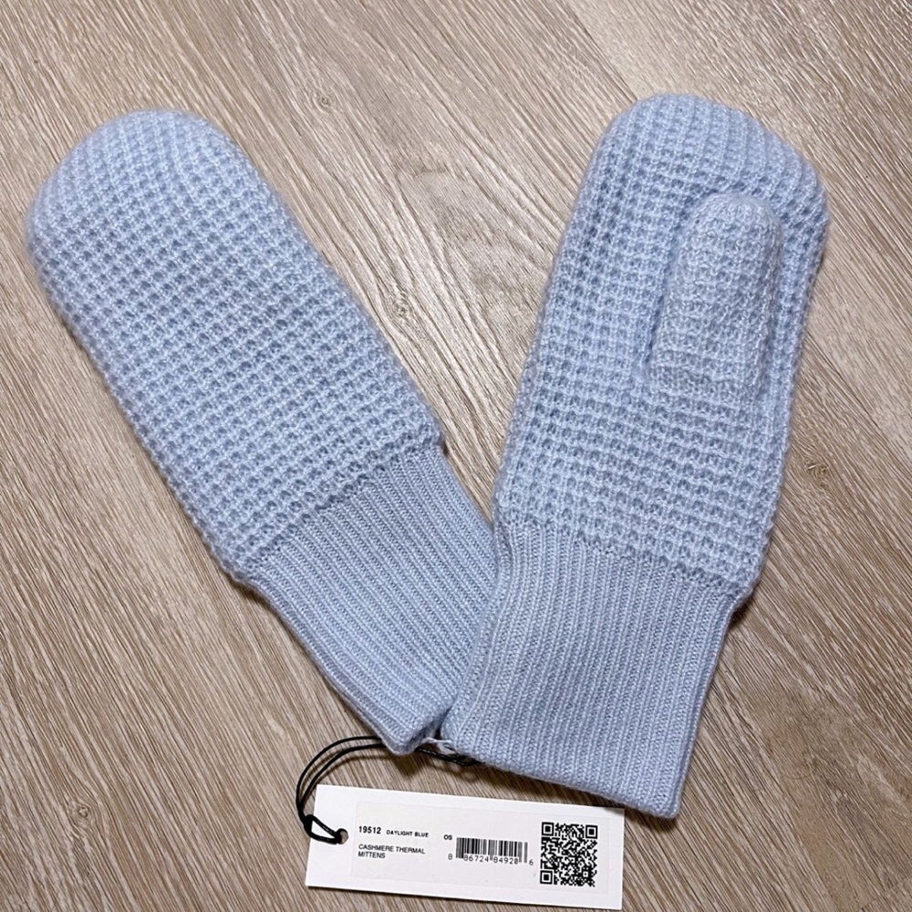 White+Warren cashmere light blue gloves - Picture 2 of 5